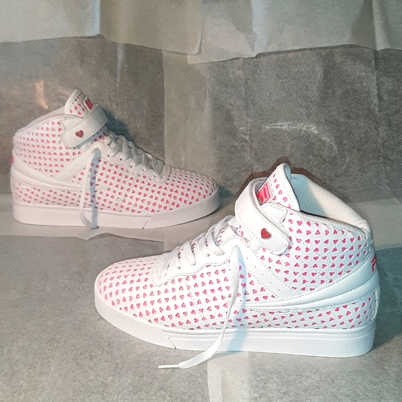Fila Shoes - Fila Heart Design Sneakers Brand NEW! Women size 10